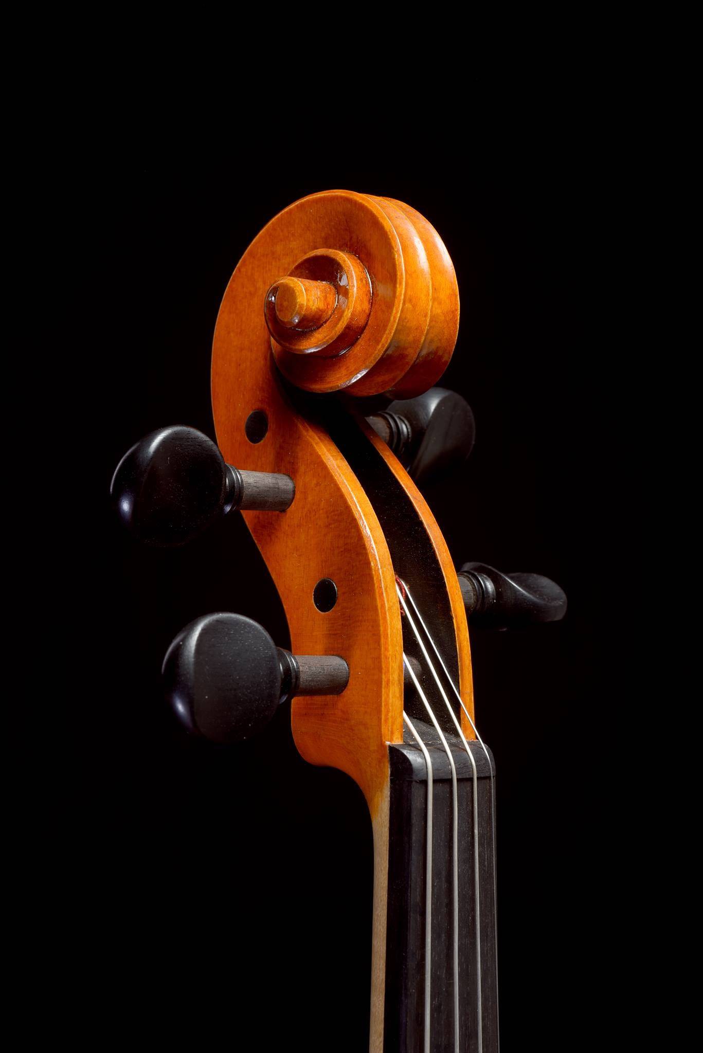 Boston Viola Maker Marcus Bretto